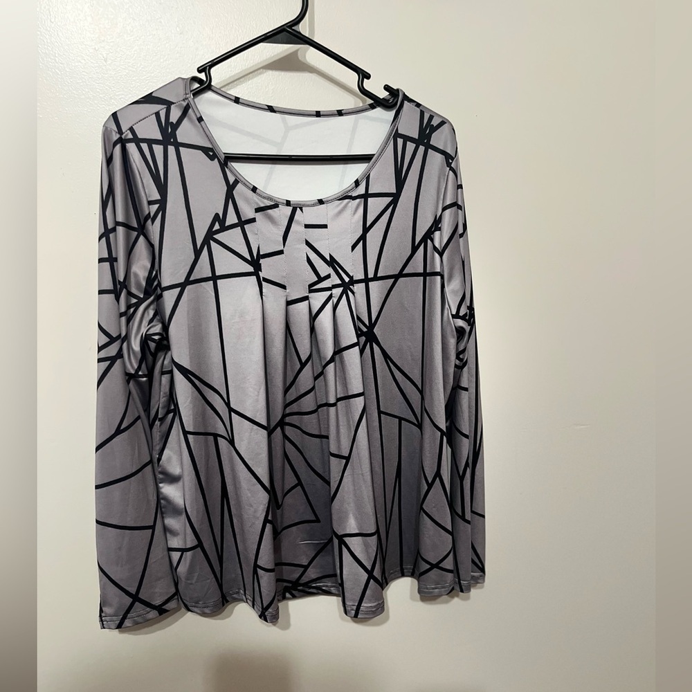 Chic Gray Geometric Long Sleeve Top XL